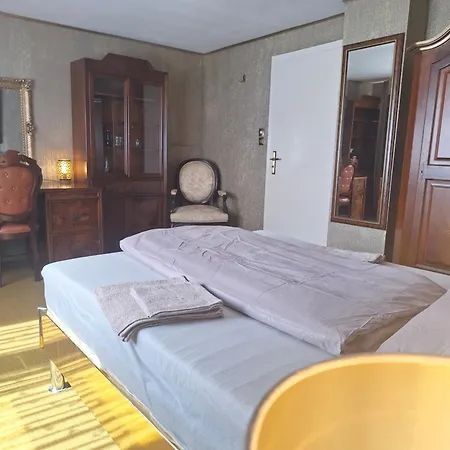 Homestay Living