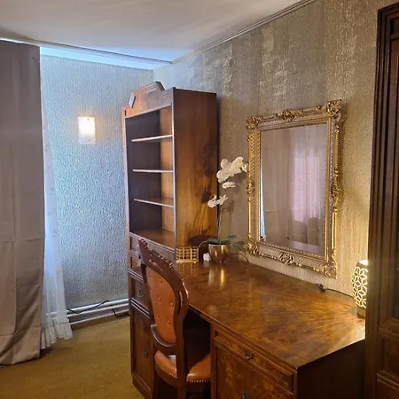 Habitación en casa particular Living *